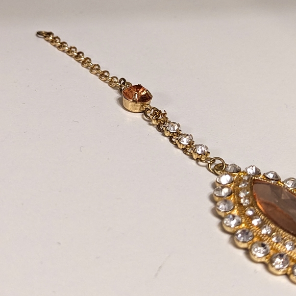 Women's Indian Pakistani Bollywood Style Maang Tikka Headpiece - Gold/Pink - Picture 3 of 5